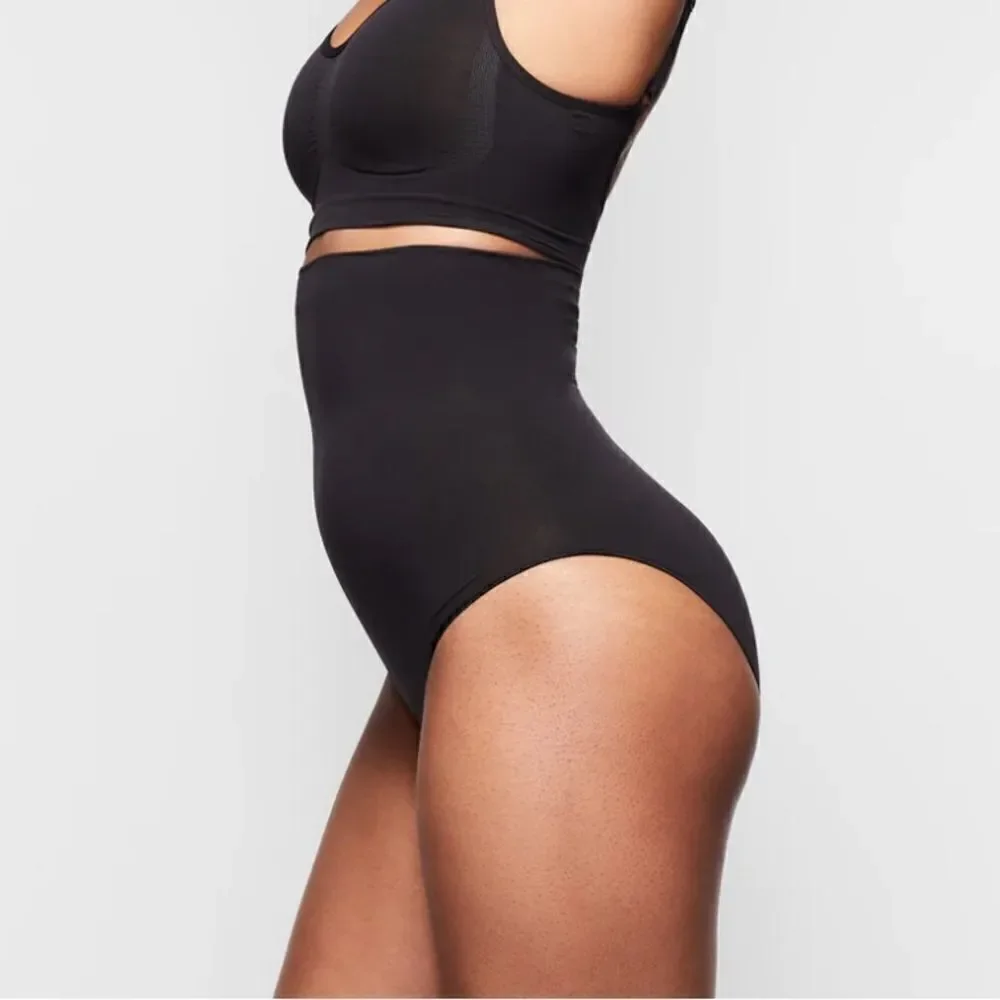 SKIMS Seamless Sculpt High-waisted Brief Shaping Shapewear In Onyx Black